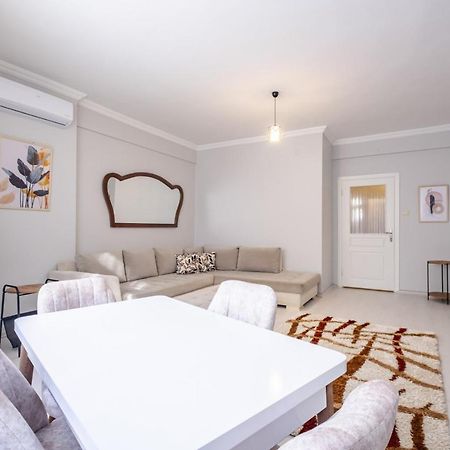 Fully Equipped Cozy Home In Kadikoy Estambul Exterior foto
