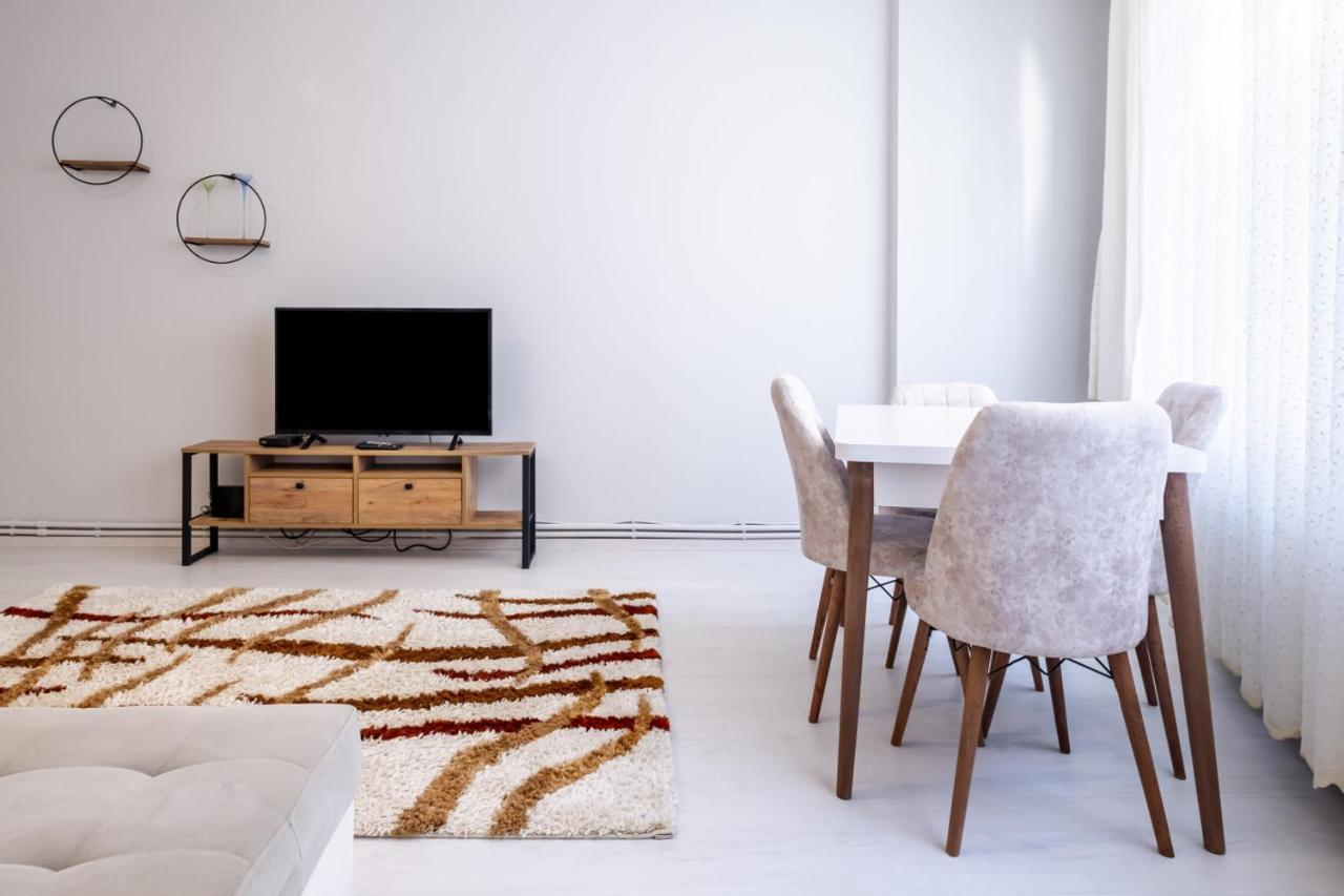 Fully Equipped Cozy Home In Kadikoy Estambul Exterior foto